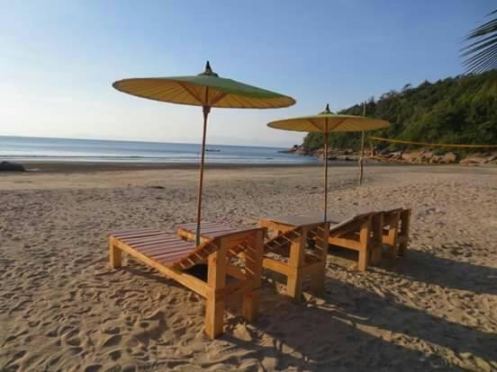 Lae Tawan Bungalow Hotel Koh Chang Ranong Exterior foto